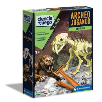 ARQUEOJUGANDO SMILODON...