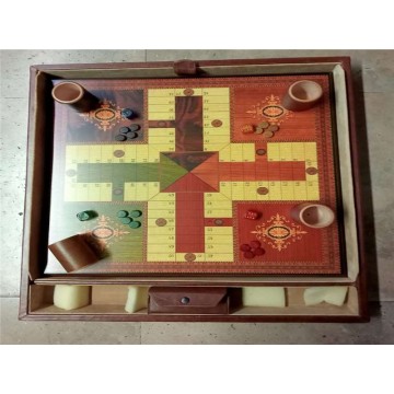 ESTUCHE JUEGO PARCHIS PIEL