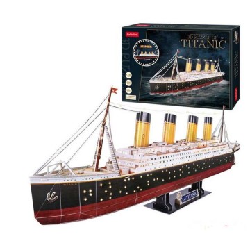 TITANIC CON LED