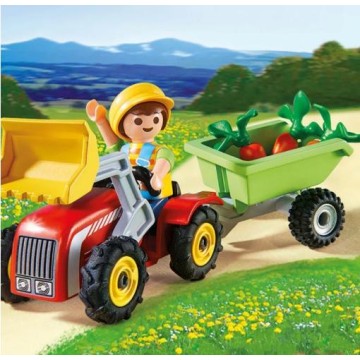 NIÑO CON TRACTOR